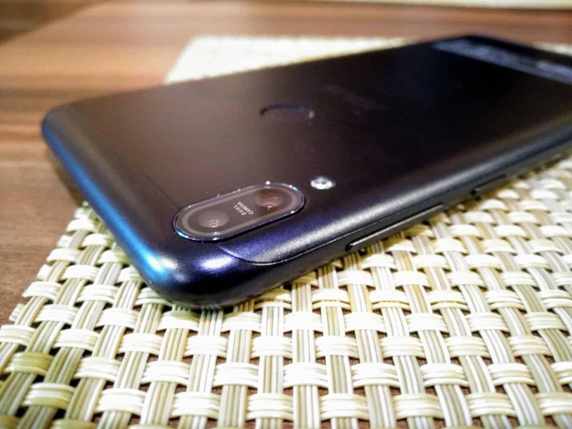 Zenfone Max Pro (M1) Hands On Review - A Truly Made For ...